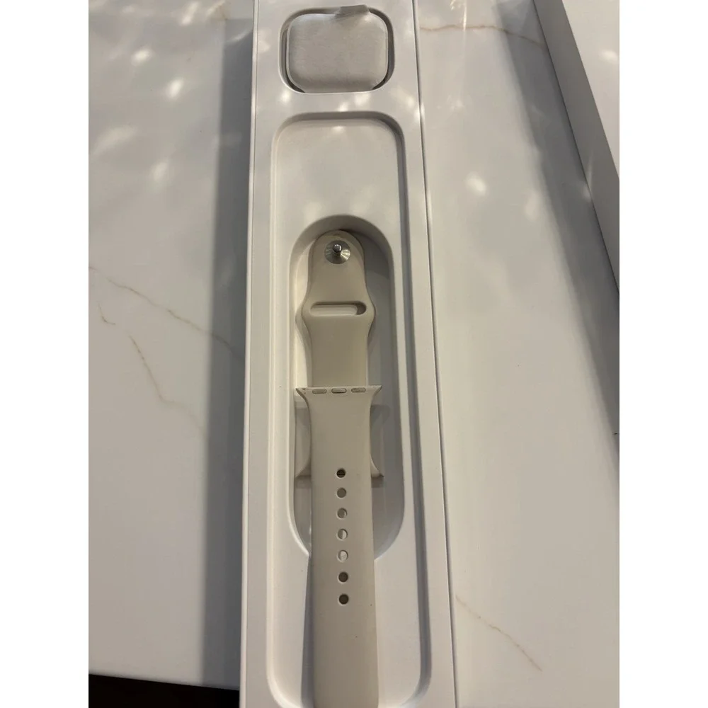 Apple Watch Series 7 41MM Silver Aluminum Case Starlight Sport Band See Descrip*